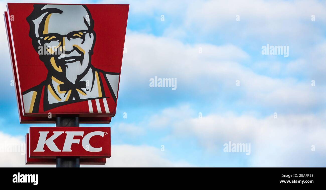 Banner và logo của KFC rất nổi bật và đáng yêu, đem lại cho bạn cảm giác vui tươi và hứng khởi. Hãy xem hình ảnh liên quan để thấy được thiết kế tuyệt vời của KFC.