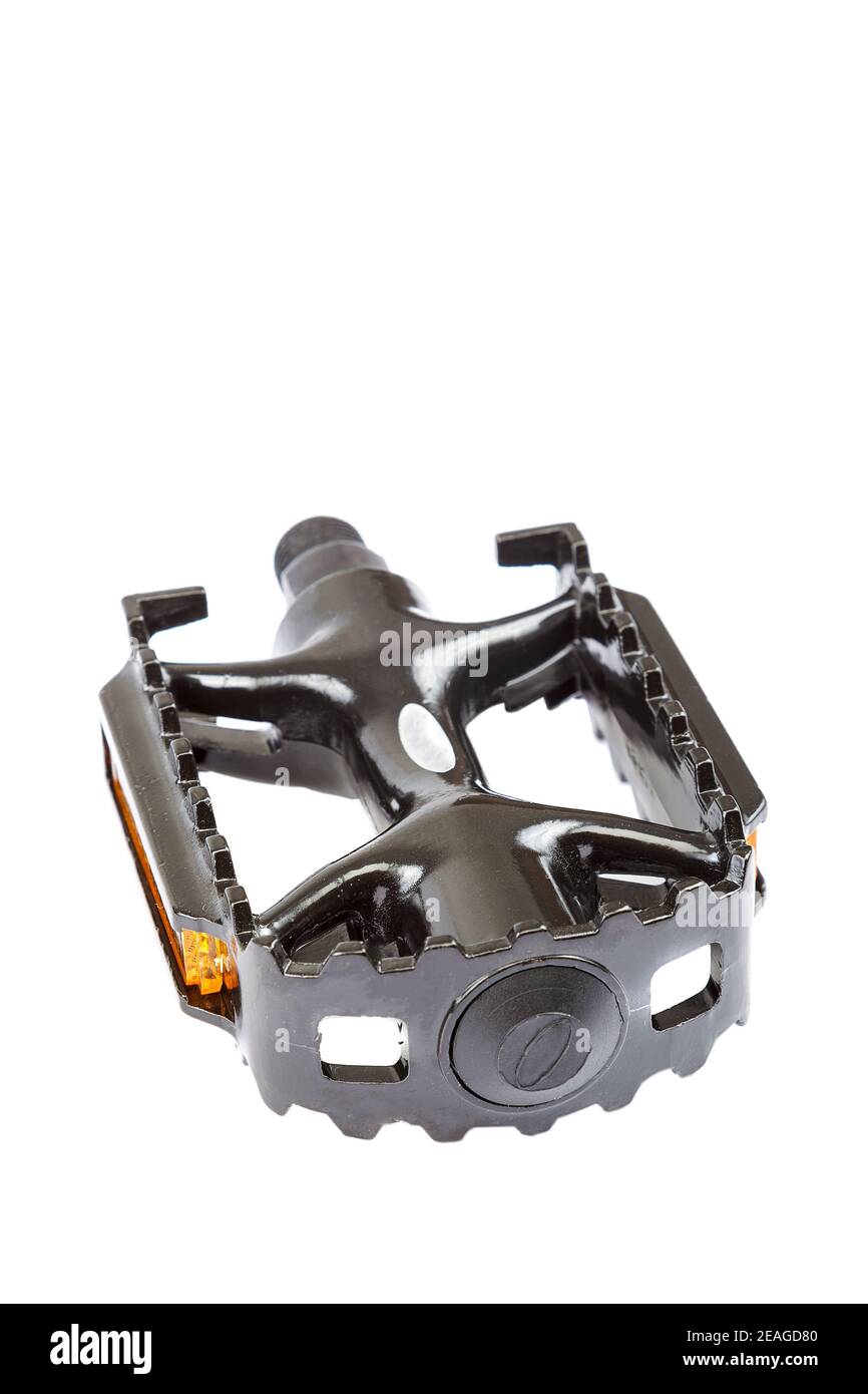 white bicycle pedals