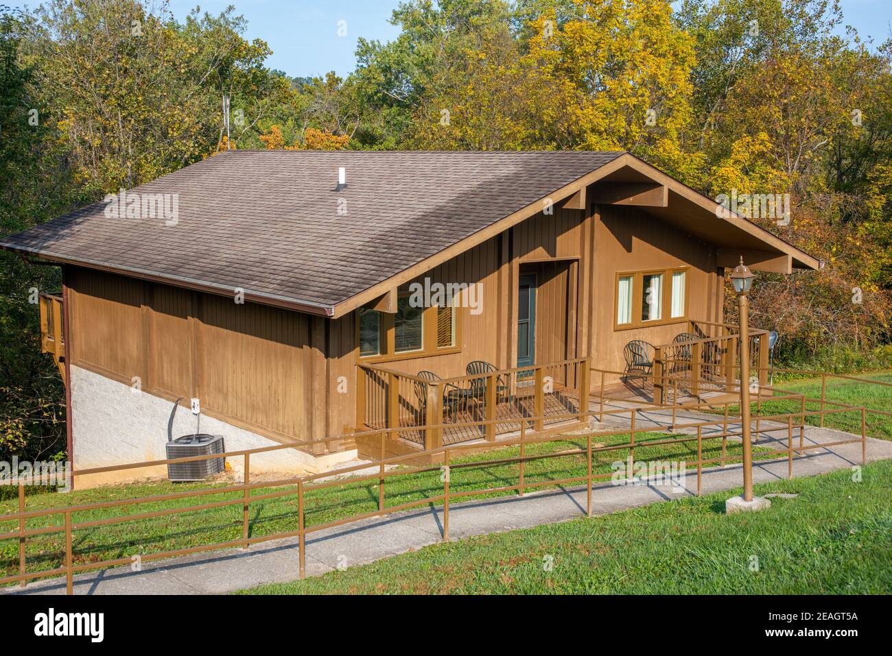Guest cabin at Blue Licks Battlefield State Resort Park in Kentucky Stock Photo