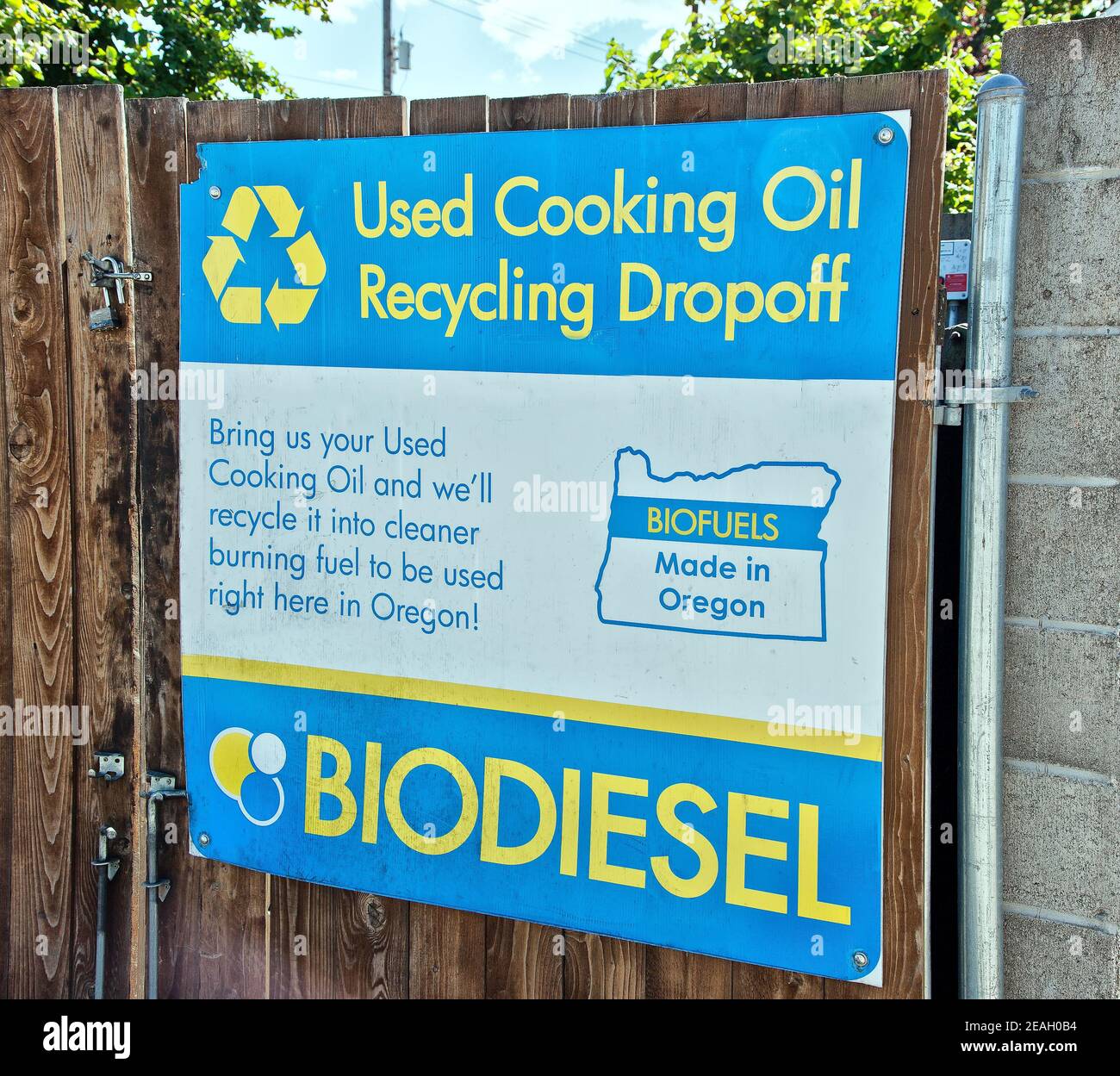 Sign  'Used Cooking Oil Recycling Dropoff' ' promoting commercial used cooking oil to produce Biofuels in Oregon. Stock Photo