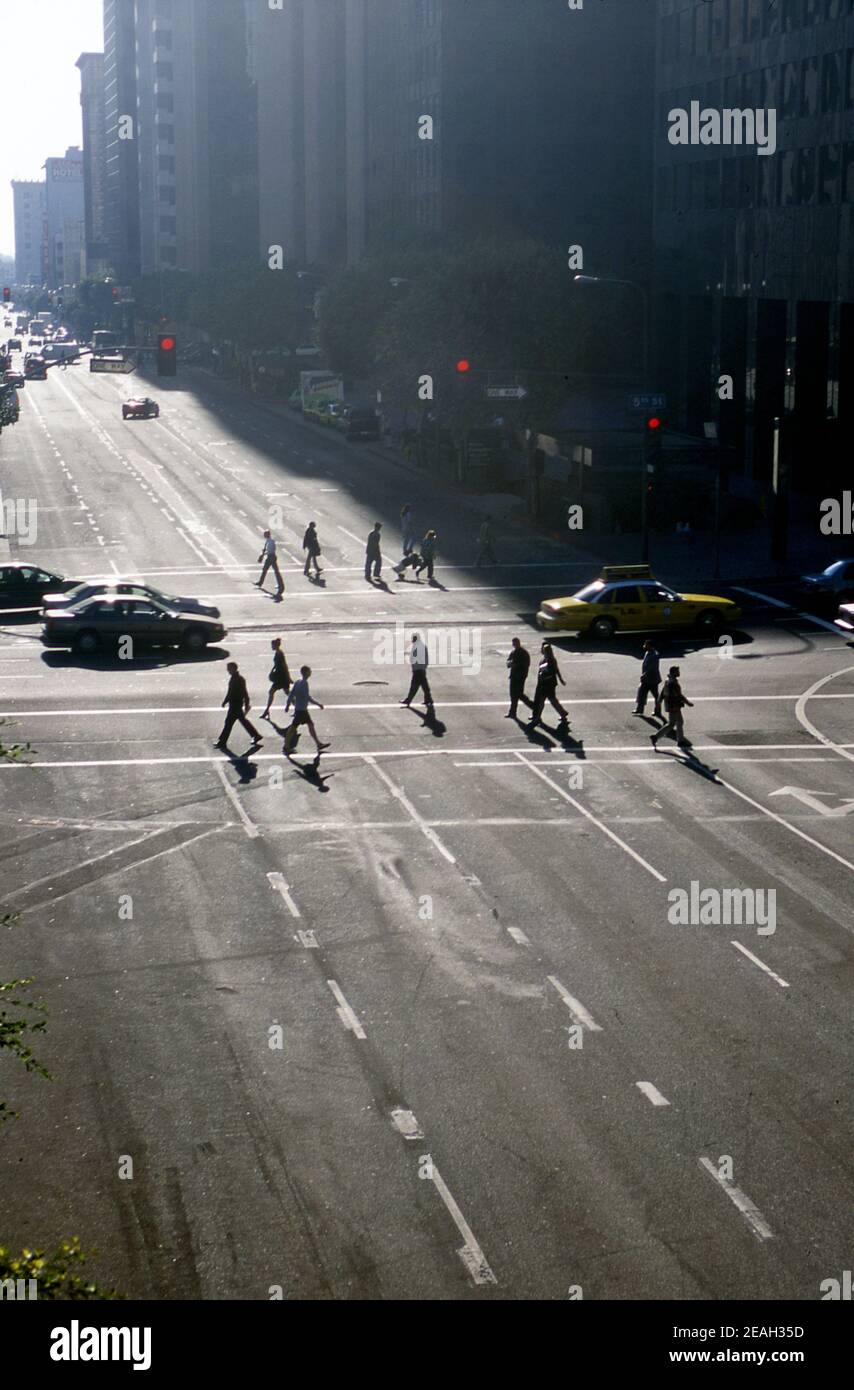 City pedestrians cars buildings hi-res stock photography and images - Alamy
