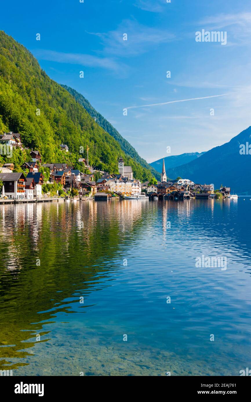 Hallstatt, mountain village in Austrian Alps, Austria Stock Photo