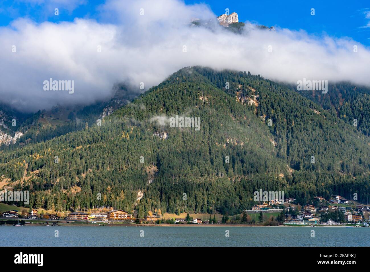 Tourist village Maurach am Achensee Stock Photo Alamy
