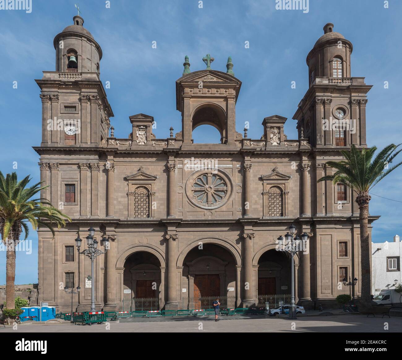 Las Palmas de Gran Canaria, Canary Islands, Spain December 23, 2020:  Frontal view of Cathedral of Santa Ana at old town Vegueta, historic church  at Stock Photo - Alamy