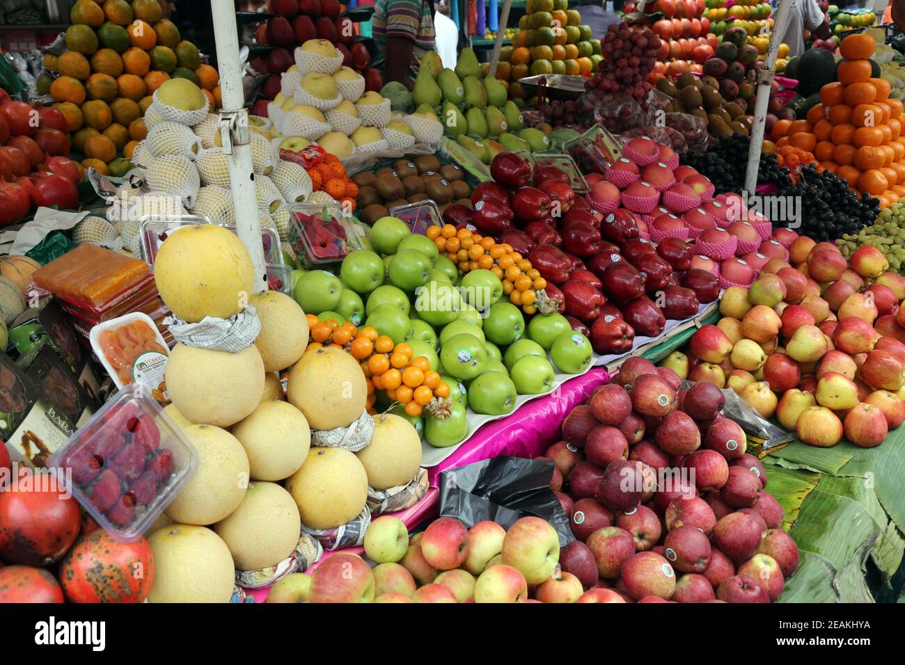 Fruit market in Kolkata, India Stock Photo Alamy