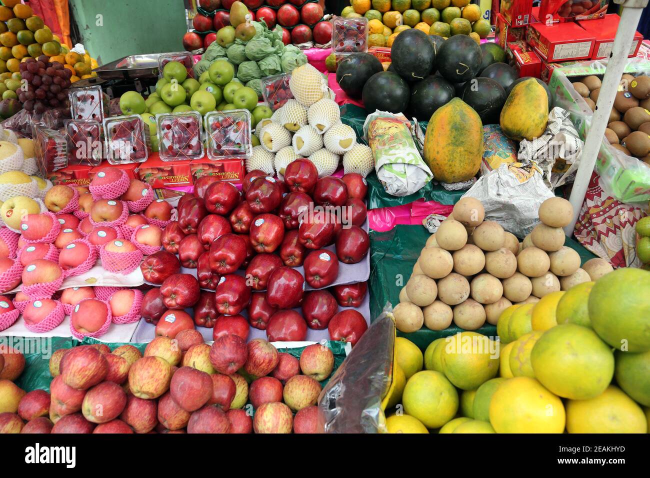 Fruit market in Kolkata, India Stock Photo Alamy