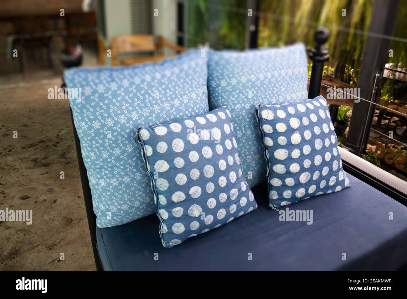 Seat cafe hires stock photography and images Alamy