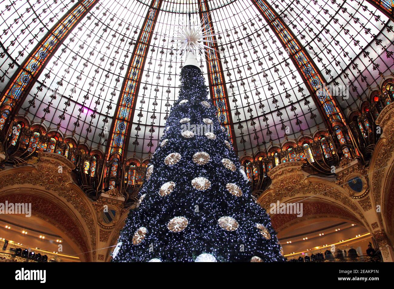 Christmas tree at Galeries Lafayette, Paris, France Stock Photo Alamy