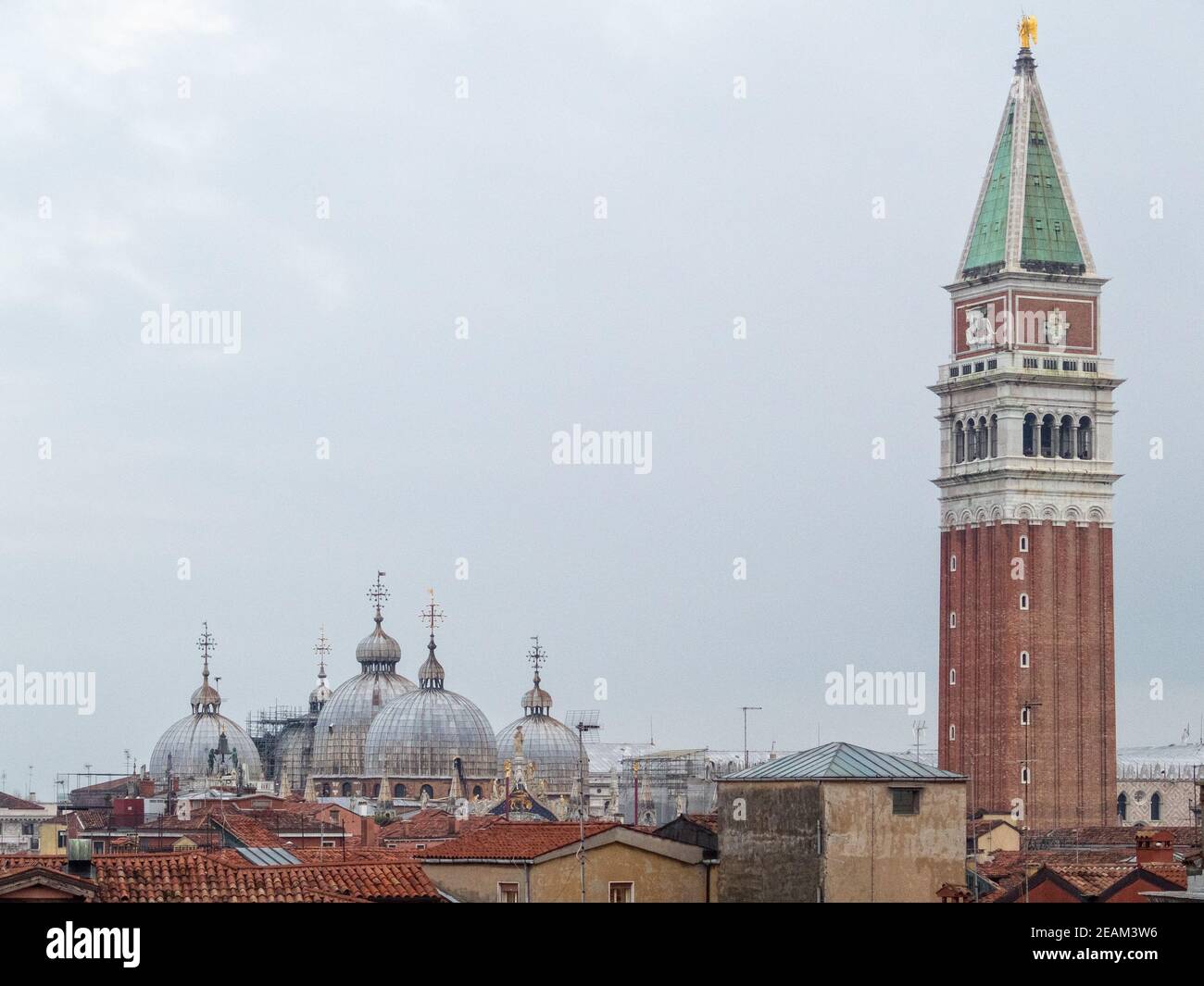 Basilica e Campanile di San Marco - Venice Stock Photo