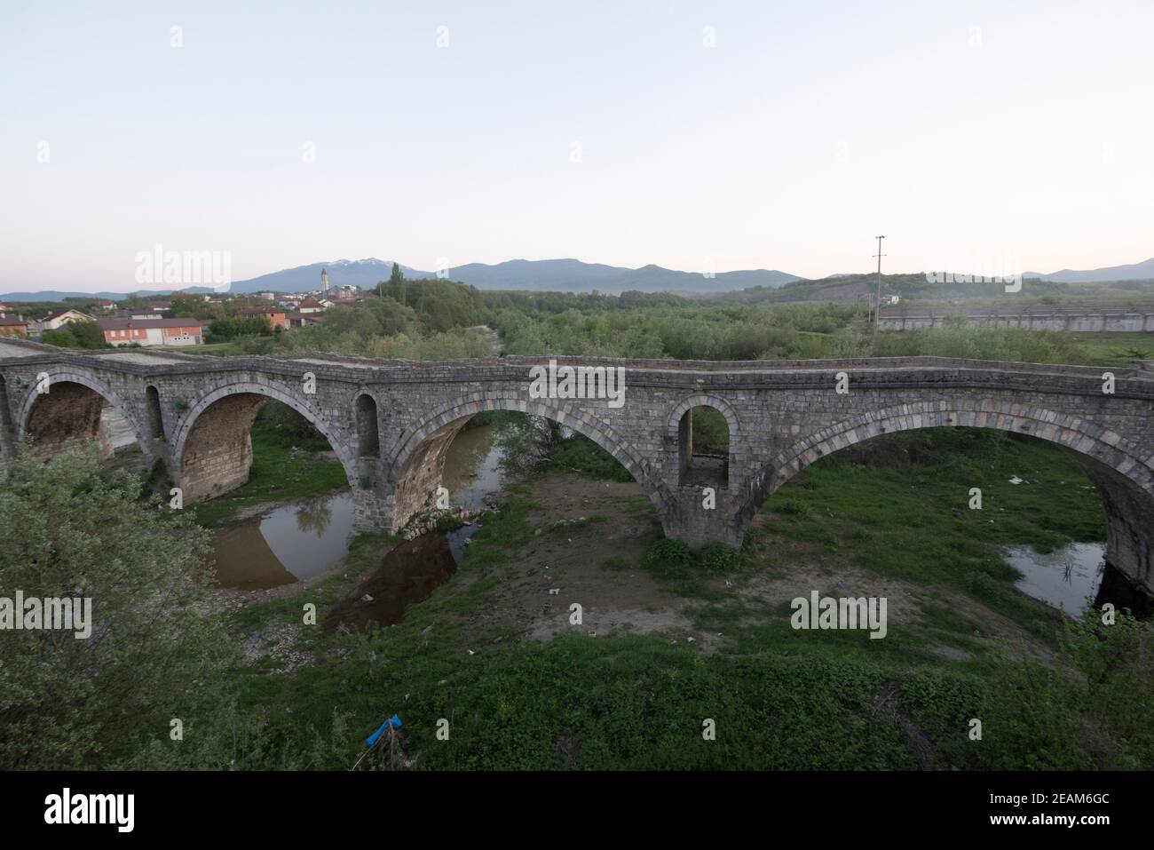 Natural stone bridges hi-res stock photography and images - Alamy