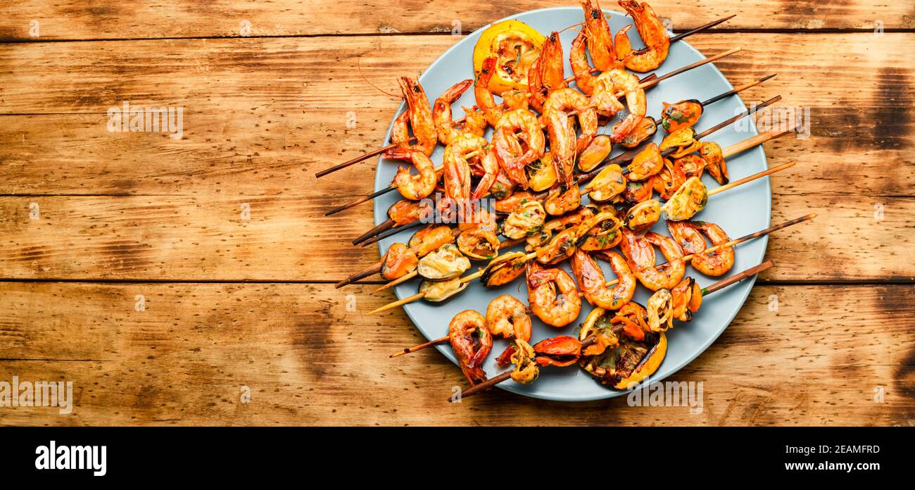 Delicious grilled seafood Stock Photo - Alamy