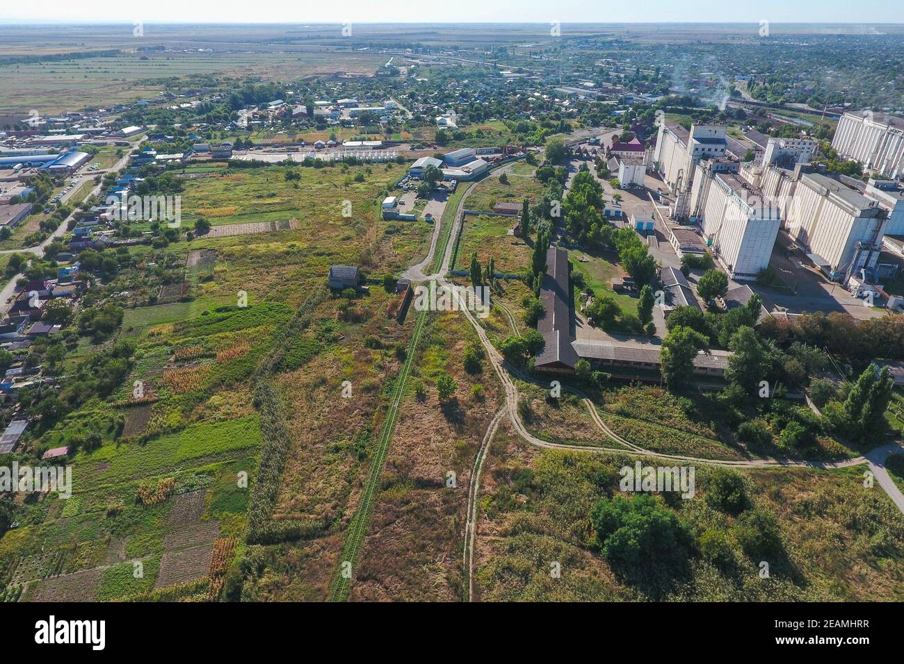Aerial view small street middle hi-res stock photography and images - Alamy