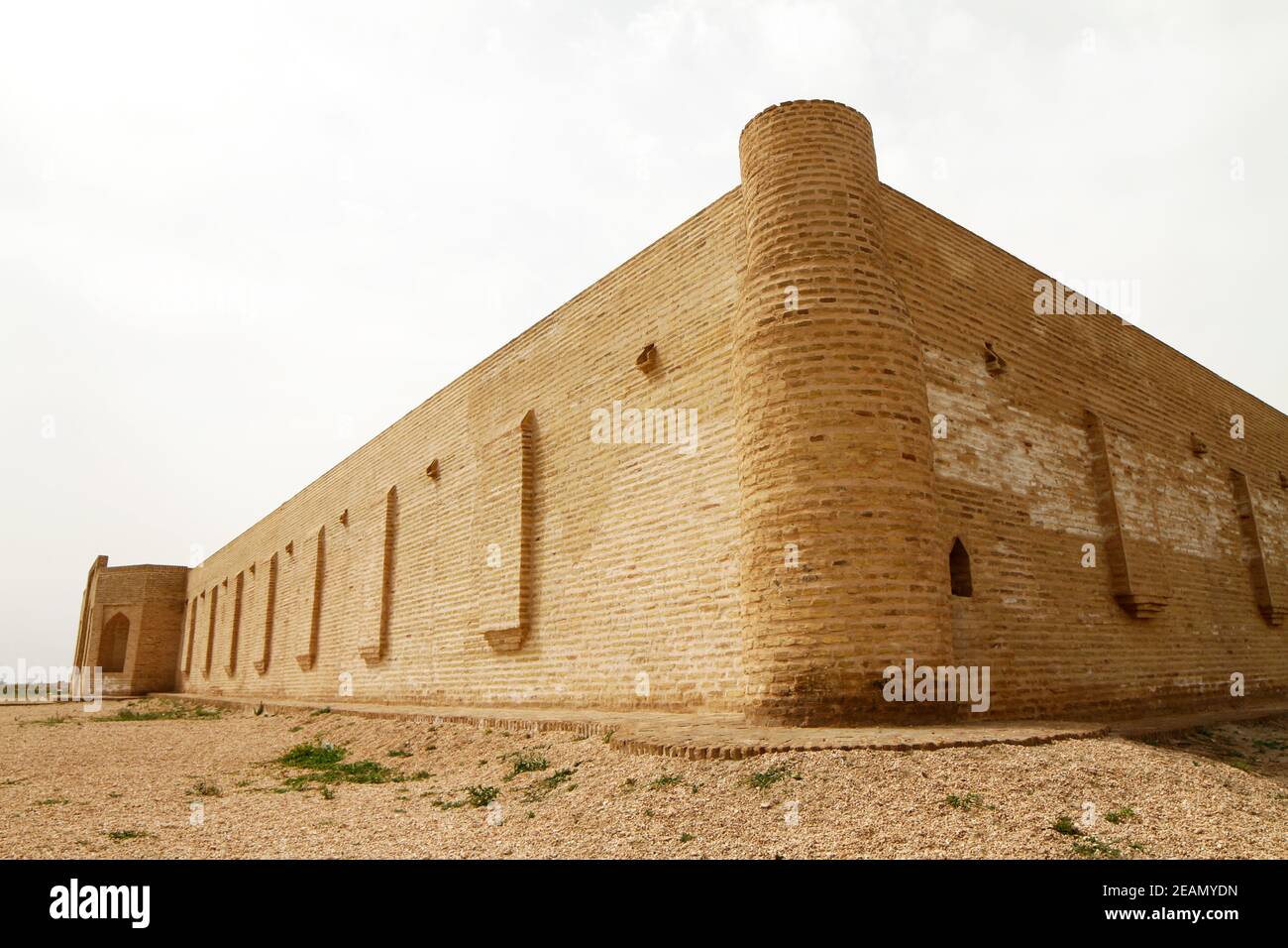 Ancient caravan rest area Khan al-Nikhailah in desert near Karbala in Iraq. Stock Photo