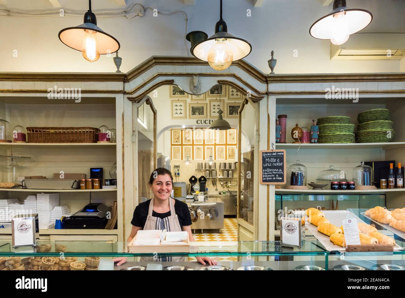 Bologna, italy food hi-res stock photography and images - Page 4 - Alamy, image size:1300x957