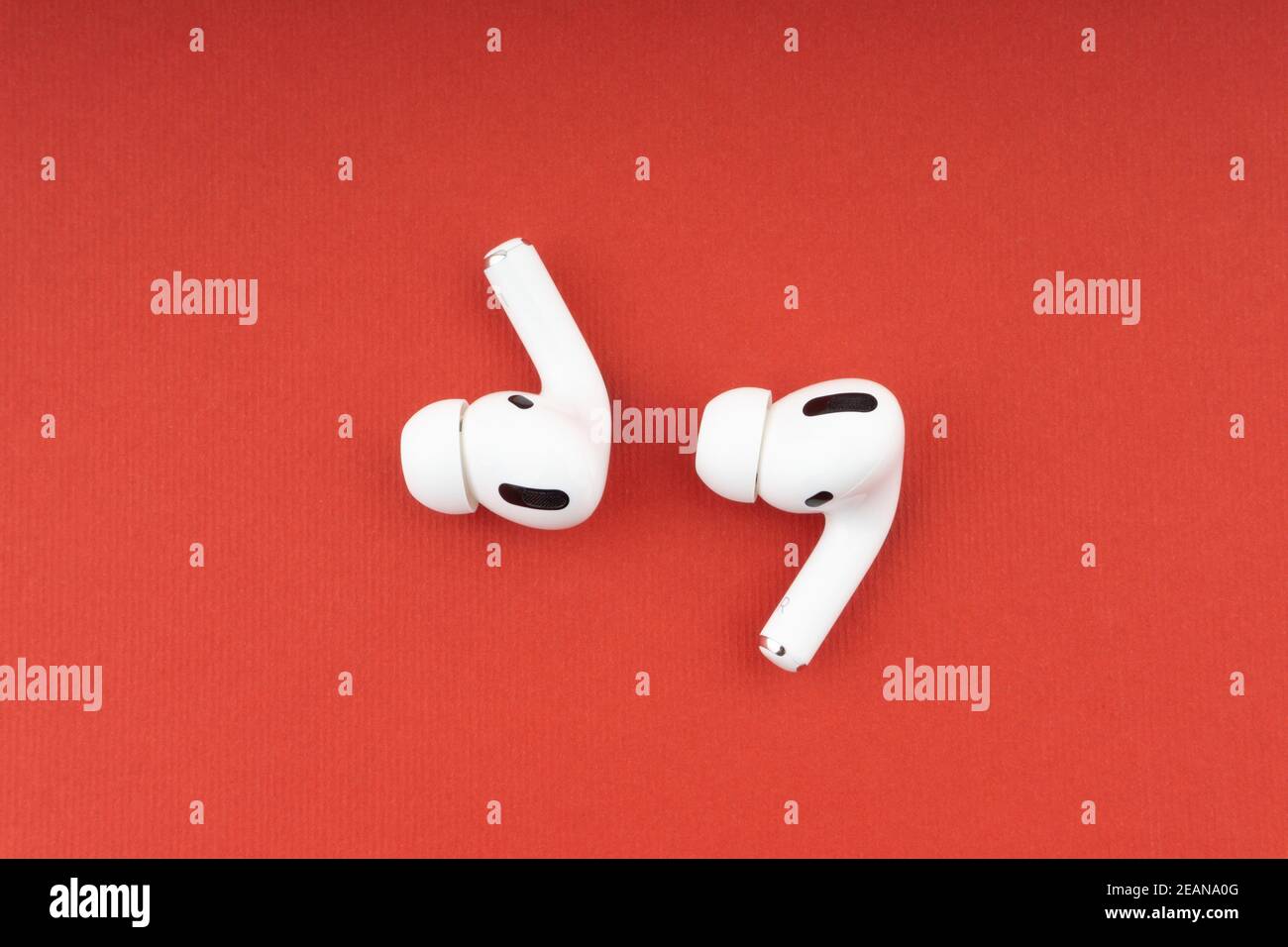 Airpods High Resolution Stock Photography And Images Alamy