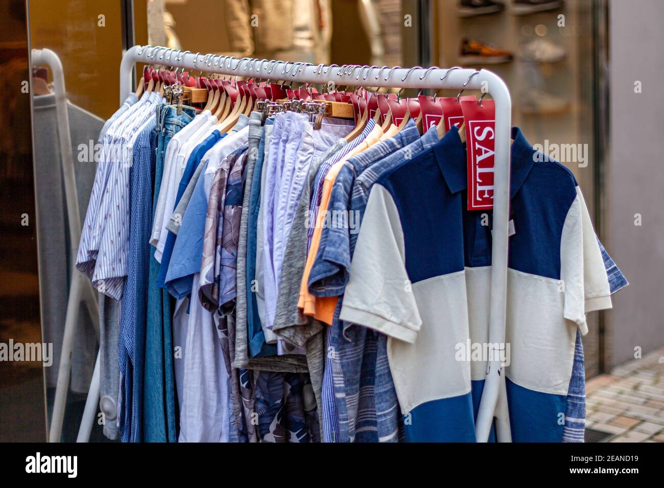 Clothes on sale hi-res stock photography and images - Page 5 - Alamy