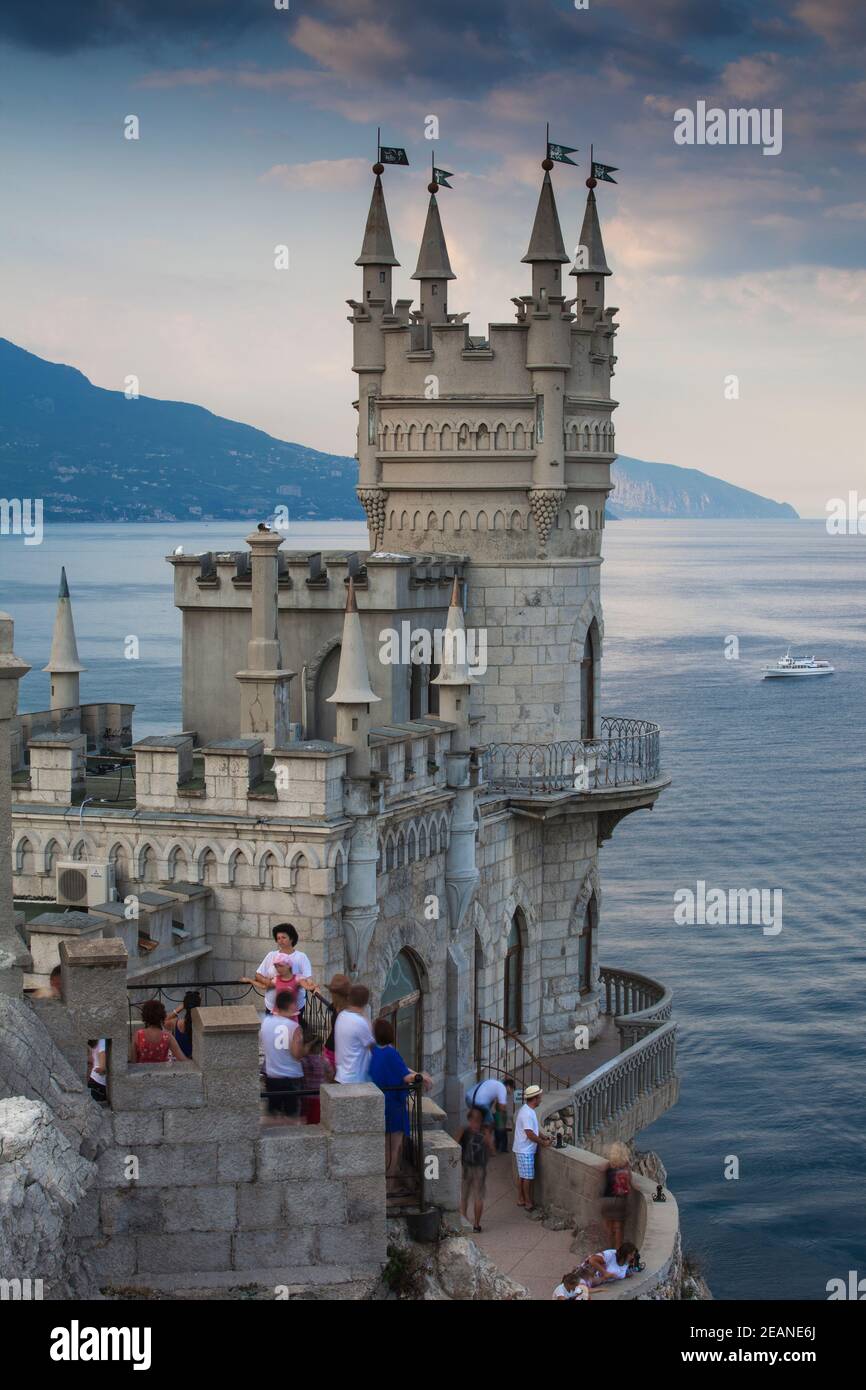 The Swallow's Nest castle perched on Aurora Clff, Yalta, Crimea, Ukraine, Europe Stock Photo