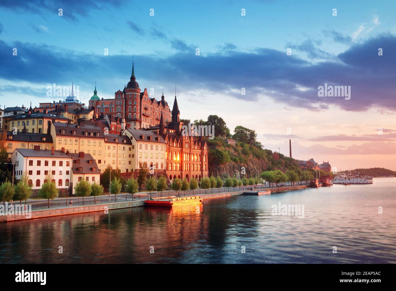 Stockholm in the night hi-res stock photography and images - Alamy