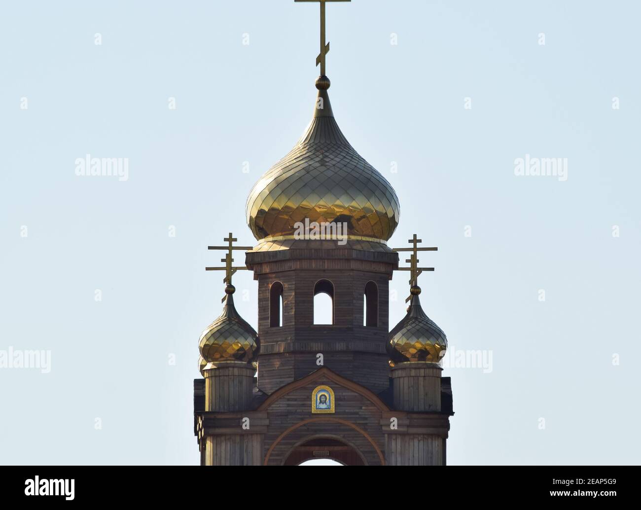 Gold gilt covered domes hires stock photography and images Alamy