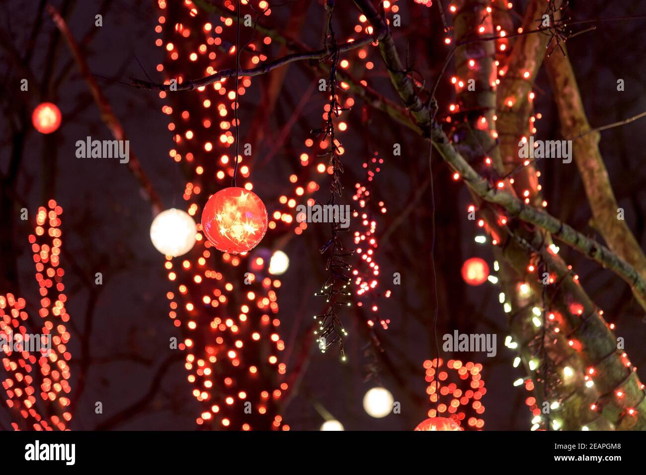 Red lights background hi-res stock photography and images - Alamy