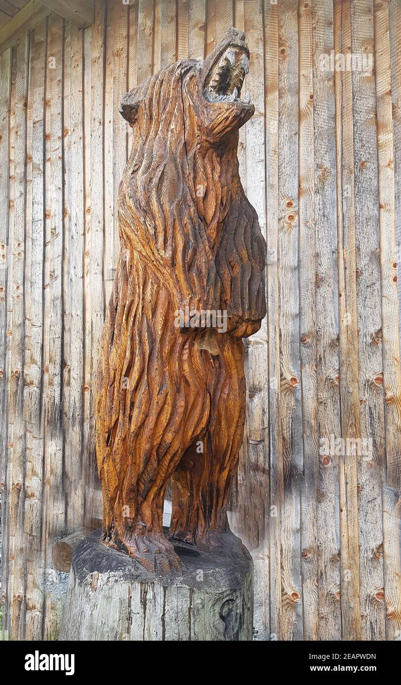 Holzschnitzerei, Baer, Braunbaer Stock Photo