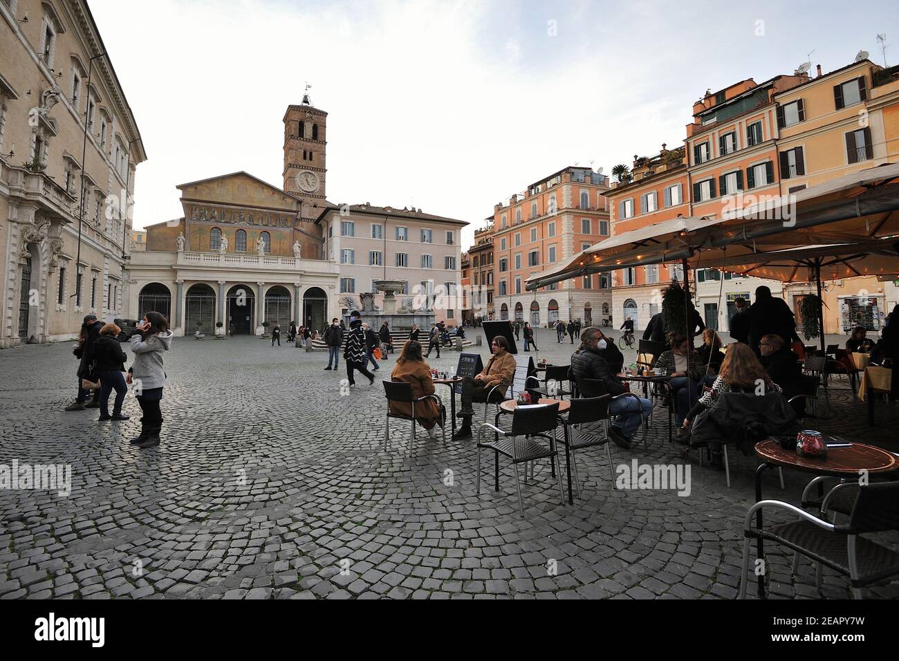 piazza di santa maria in trastevere, rome, italy Stock Photo