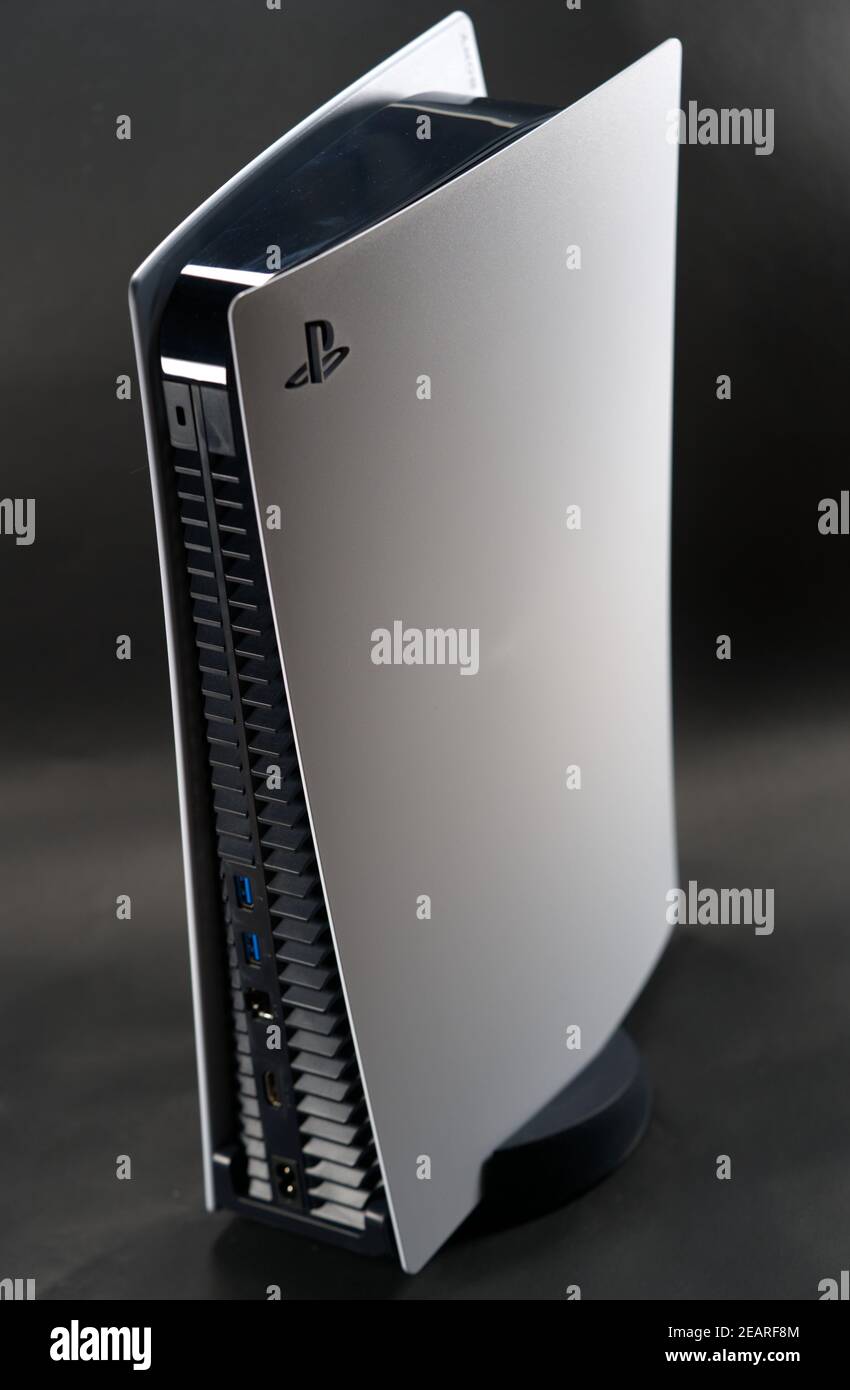 PS5 gaming console on black background. Photo taken February 6th, Zurich,  Switzerland Stock Photo - Alamy