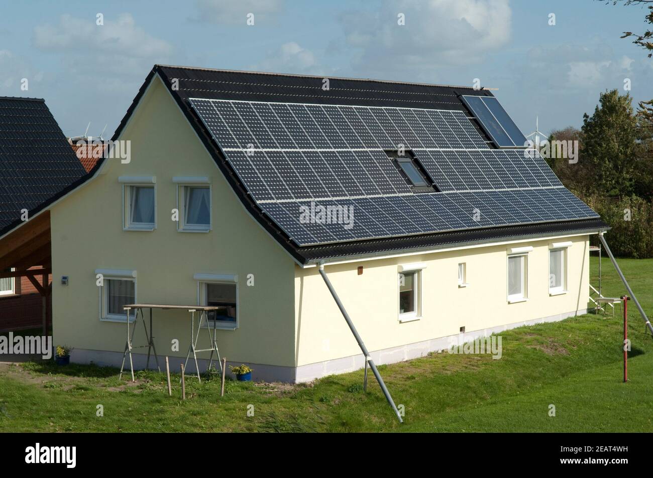 Solaranlage, Hausdach, Neubau, voltaik Stock Photo