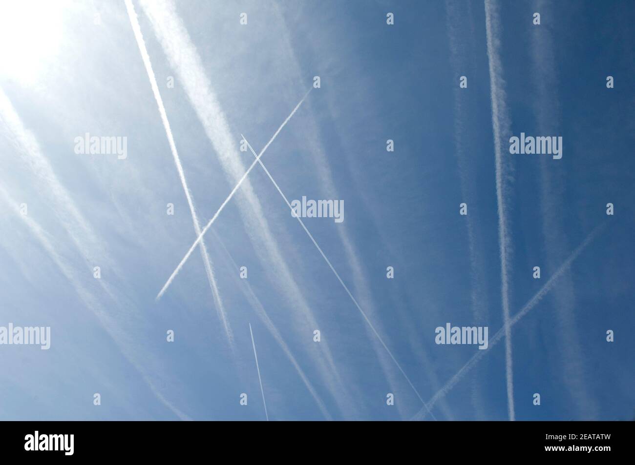 Kondensstreifen Stock Photo