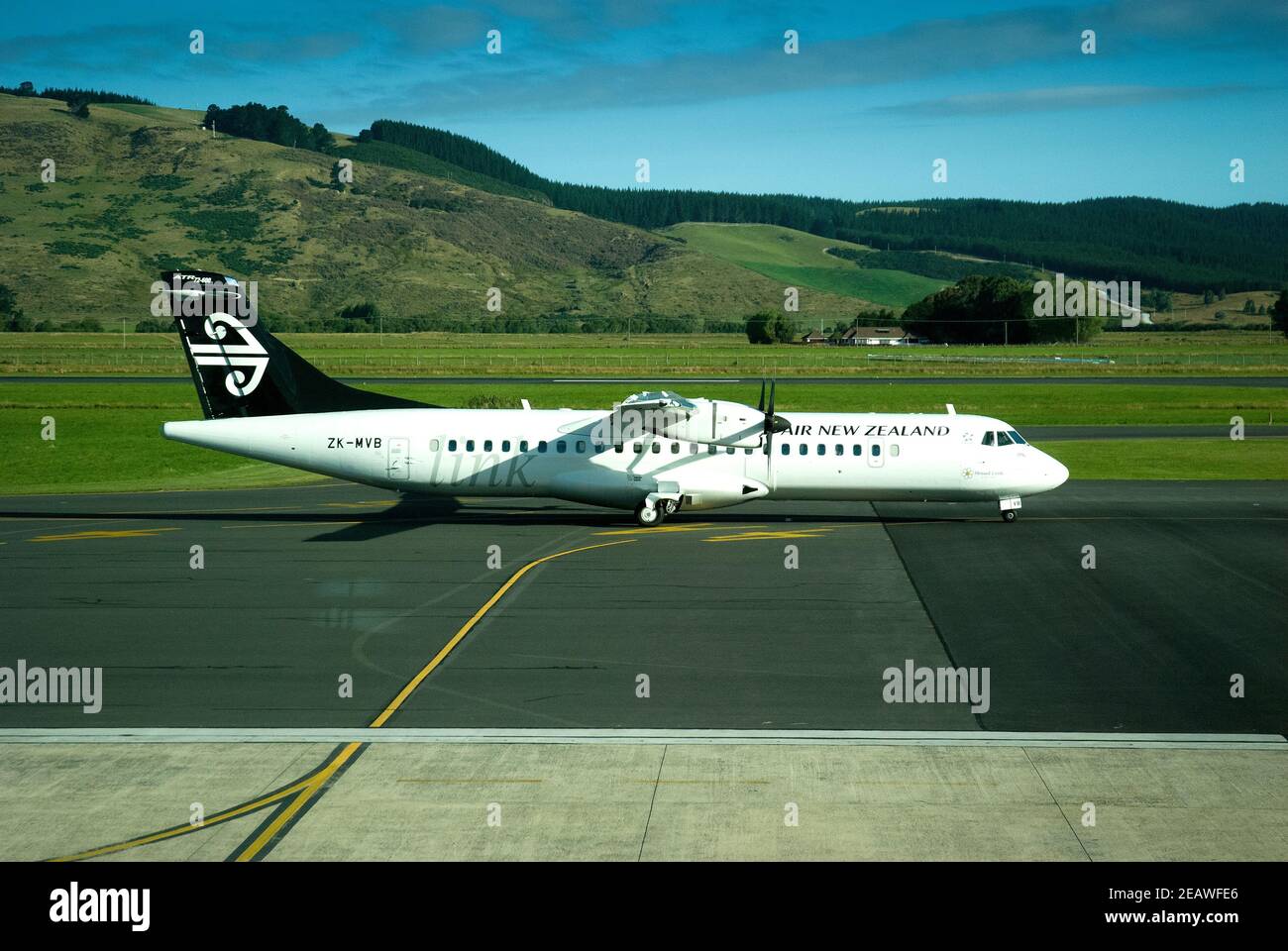 Queenstown Airport, New Zealand Stock Photo - Alamy