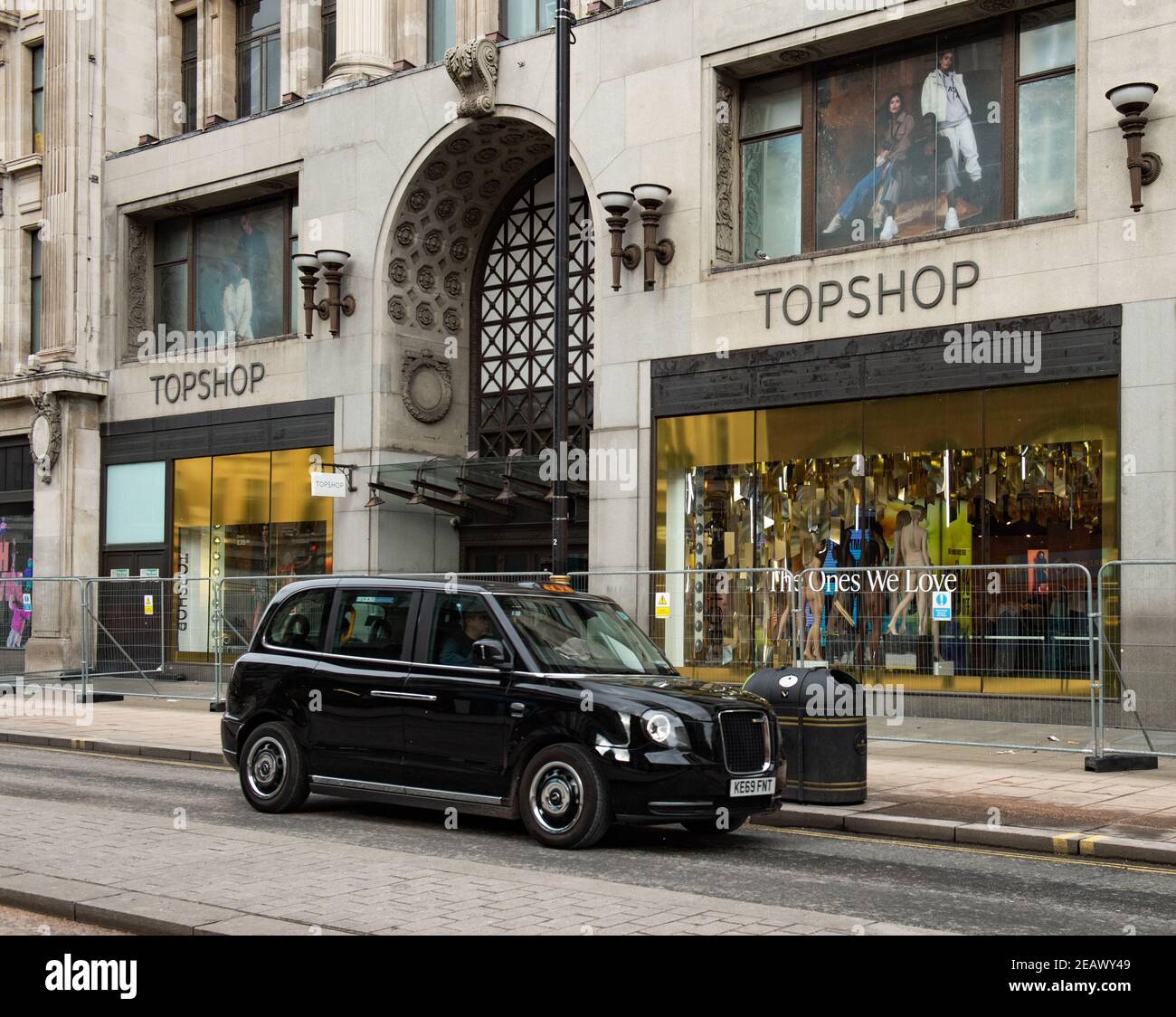 Topshop, Oxford Street closed during lockdown because of the coronavirus  pandemic, Covid 19 Stock Photo - Alamy