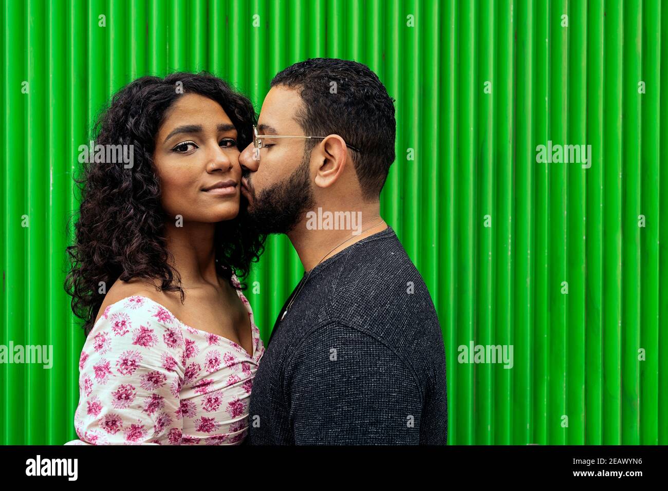 Calm black couple relax hi-res stock photography and images - Alamy