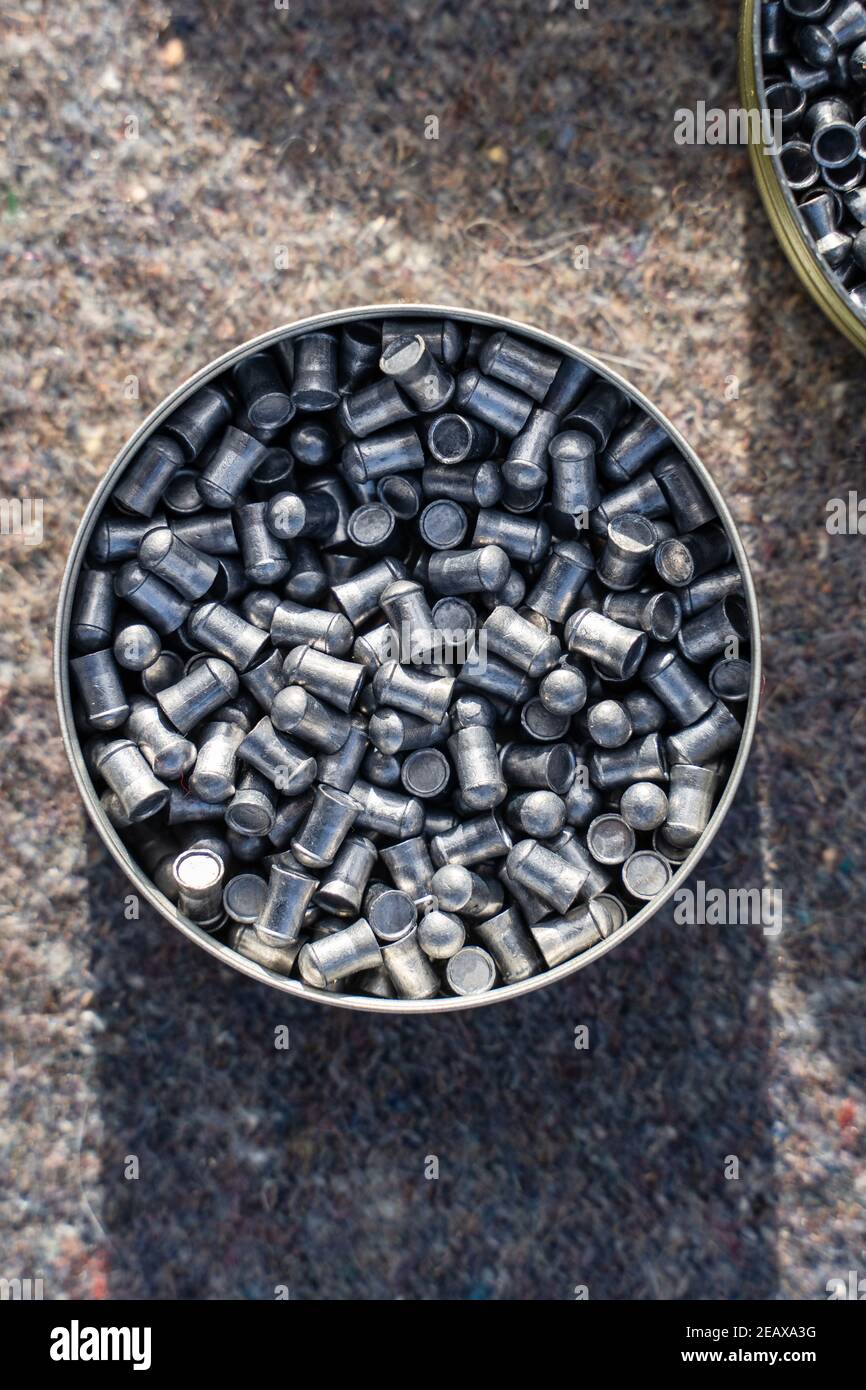 Air gun pellets hires stock photography and images Alamy