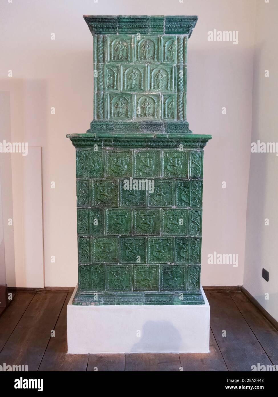 Historic tiled stove hi-res stock photography and images - Alamy