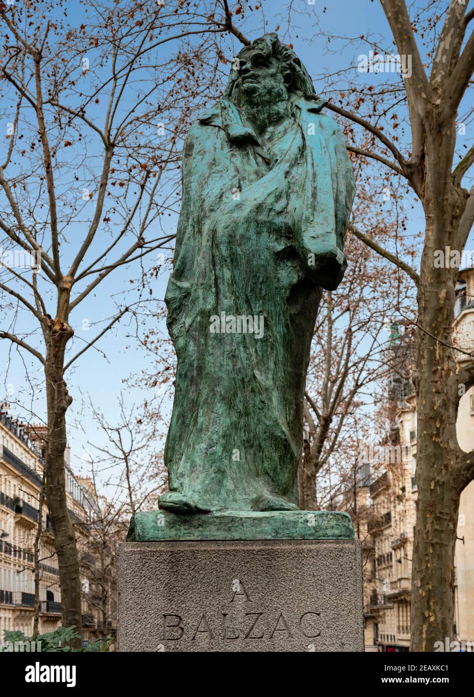 Balzac monument hi-res stock photography and images - Alamy