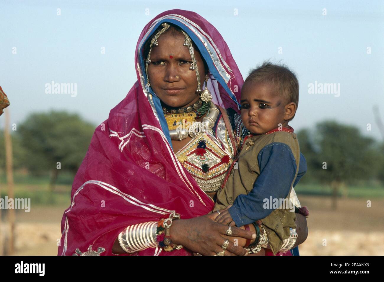 Asia,India, Rajasthan,portrait Banjara Gypsy Mother and Child Stock Photo -  Alamy