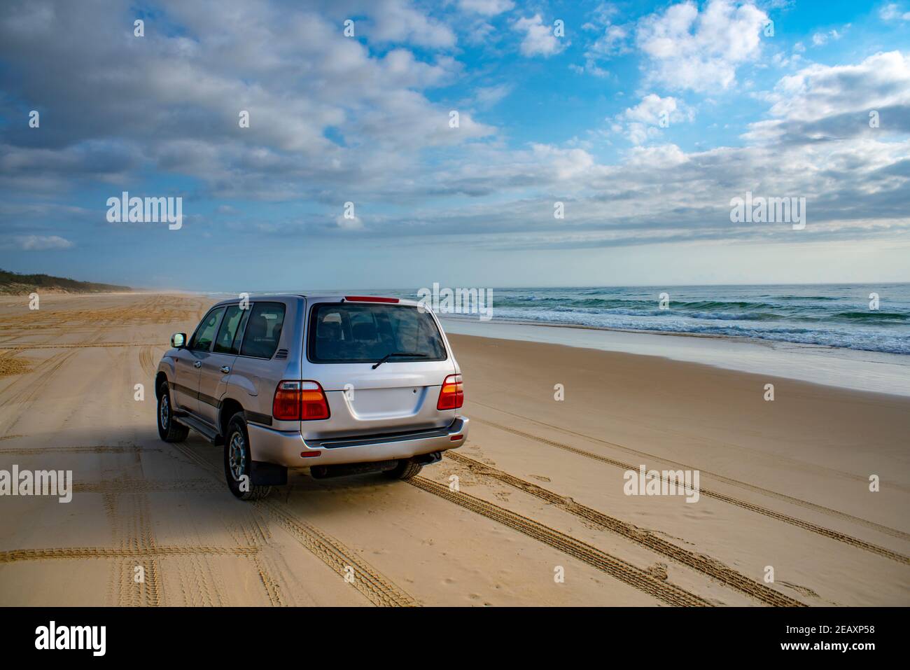 4WD Australia Driving on Beaches of Fraser Island Stock Photo