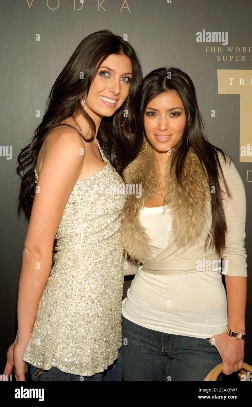 (LR) Brittny Gastineau and Kim Kardashian attends arrivals for DRINKS