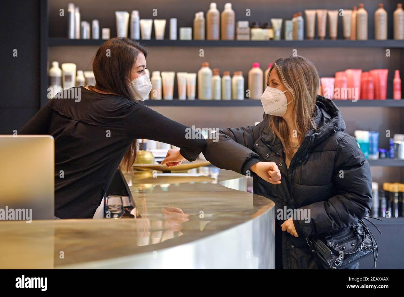 Chorona relaxations hairdressers should open from March! Subject image