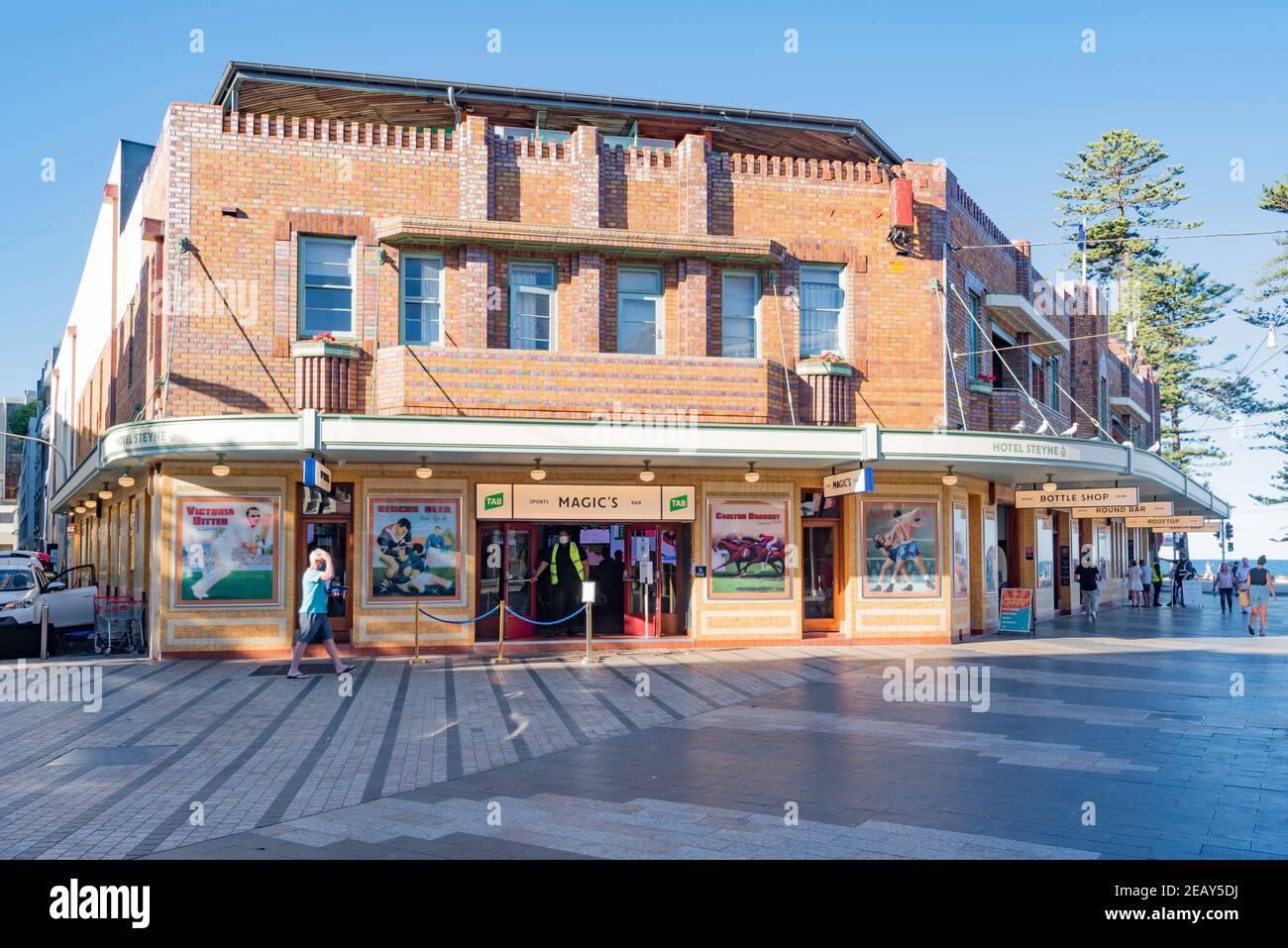 The Inter-war Art Deco Style, Steyne Hotel in Manly was built by Tooths Limited (beer producer) in 1936 of polychrome brickwork Stock Photo