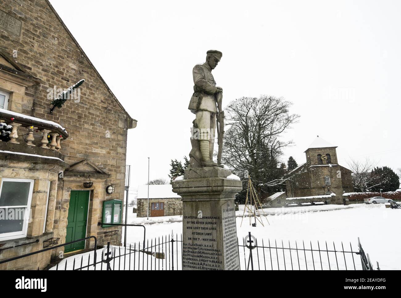 War memorial in pennines hires stock photography and images Alamy