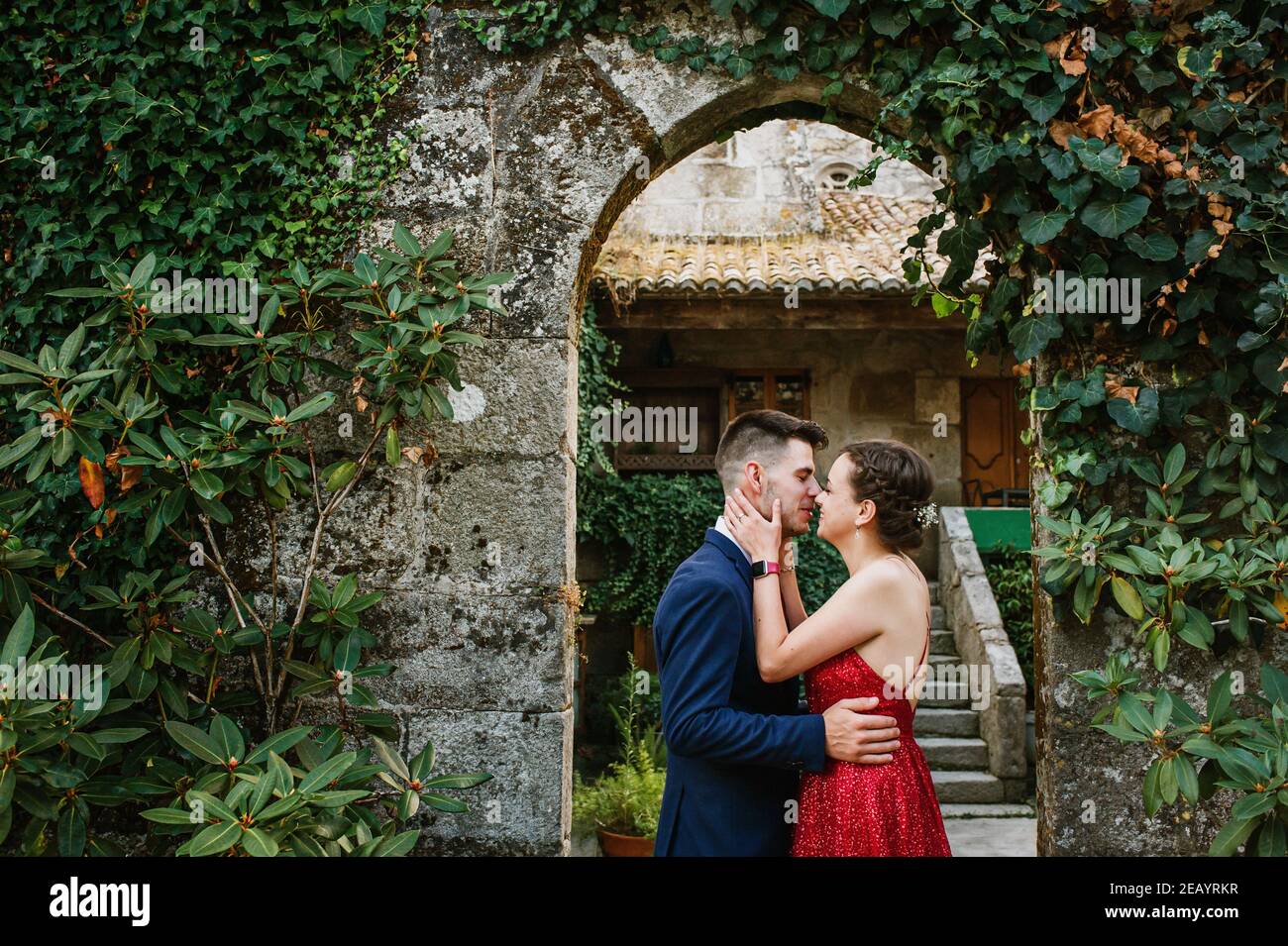 Red prom dress hi-res stock photography and images - Alamy