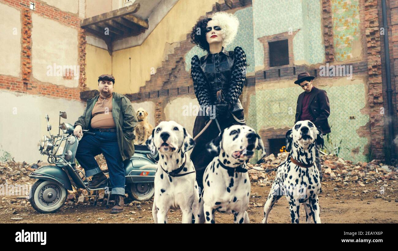 Cruella paul walter hauser hi-res stock photography and images - Alamy