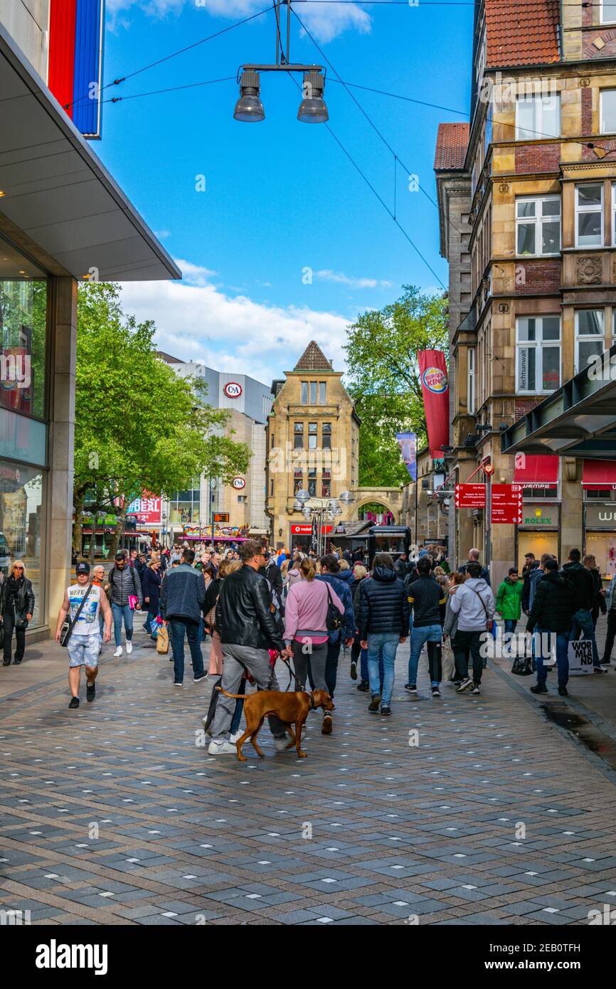 Page 12 - German Shopping Street High Resolution Stock Photography and  Images - Alamy
