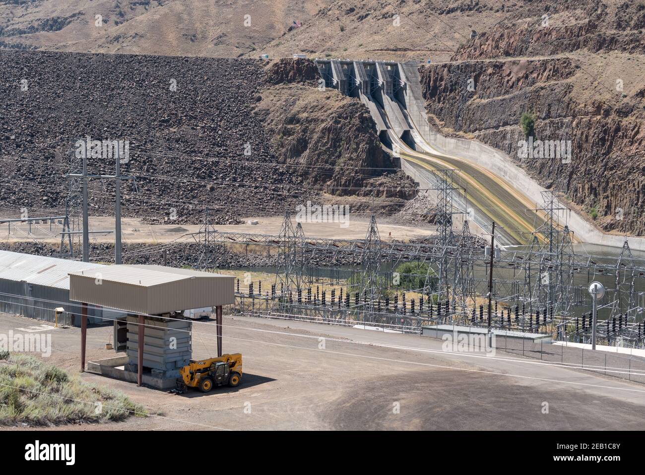 Brownlee dam on the Idaho/Oregon border Stock Photo Alamy