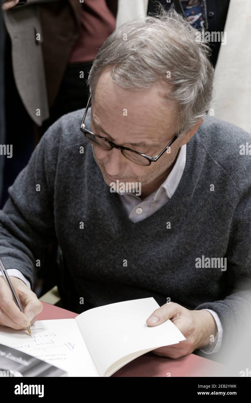 Paris,France.10th March, 2016.Dedication of Fabrice Luchini for COMEDIE FRANCAISE : CA A DEBUTE COMME CA... in Paris, France. Stock Photo