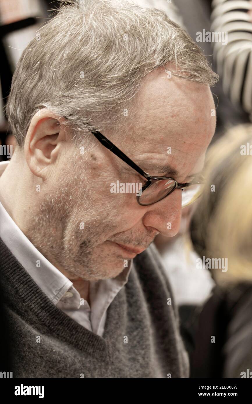 Paris,France.10th March, 2016.Dedication of Fabrice Luchini for COMEDIE FRANCAISE : CA A DEBUTE COMME CA... in Paris, France. Stock Photo