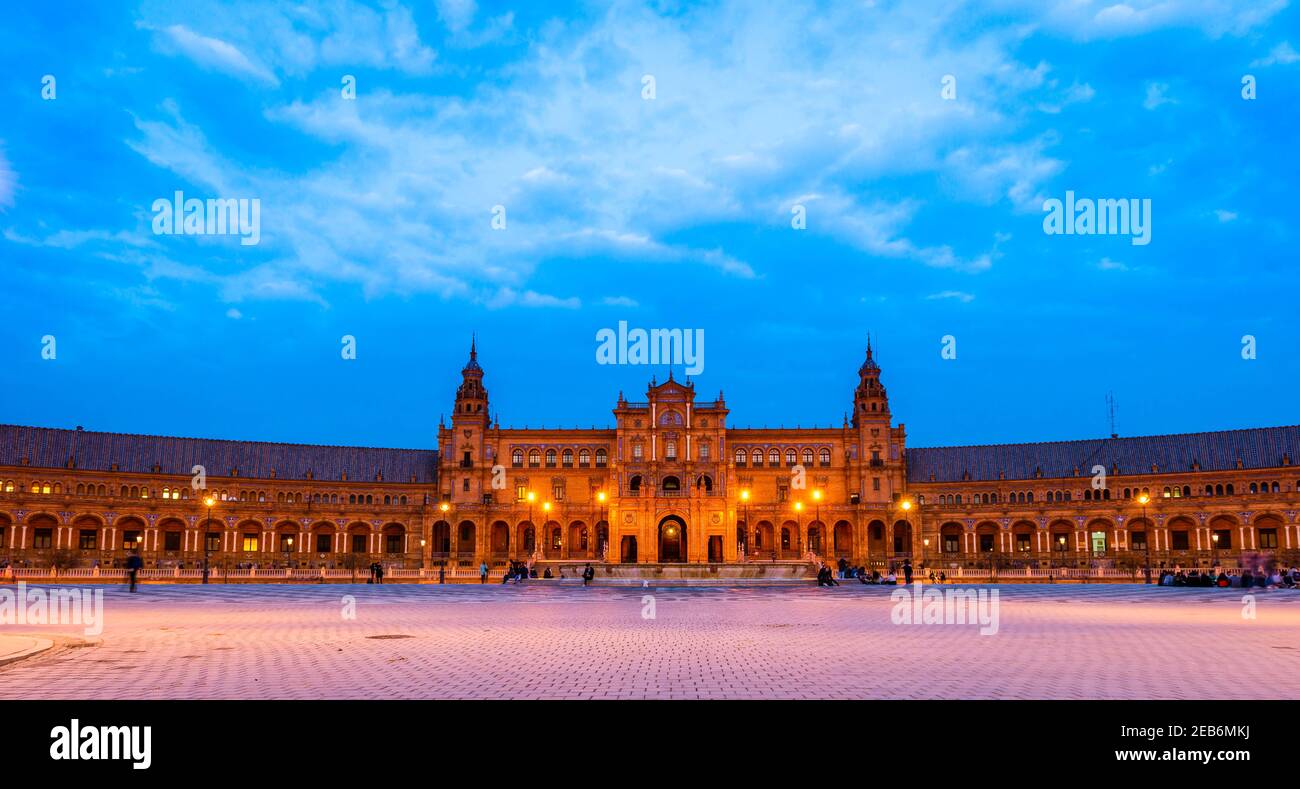 Azulejos buildings in andalusia hires stock photography and images Alamy