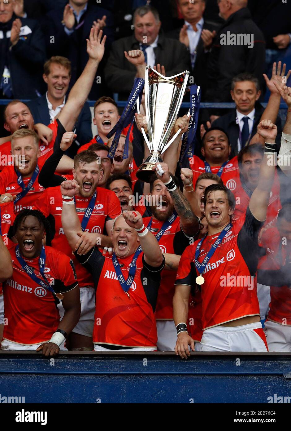 Britain Rugby Union Asm Clermont Auvergne V Saracens European Rugby Champions Cup Final Murrayfield Stadium Edinburgh Scotland 13 5 17 Saracens Players Celebrate With The Trophy After Winning The European