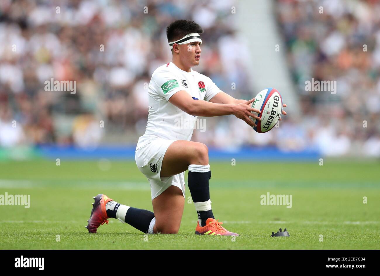 Rugby Kick Conversion High Resolution Stock Photography and Images Alamy